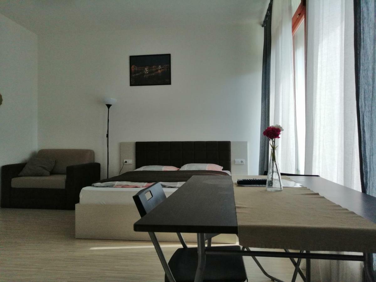 Zoom-Budapest Apartments מראה חיצוני תמונה